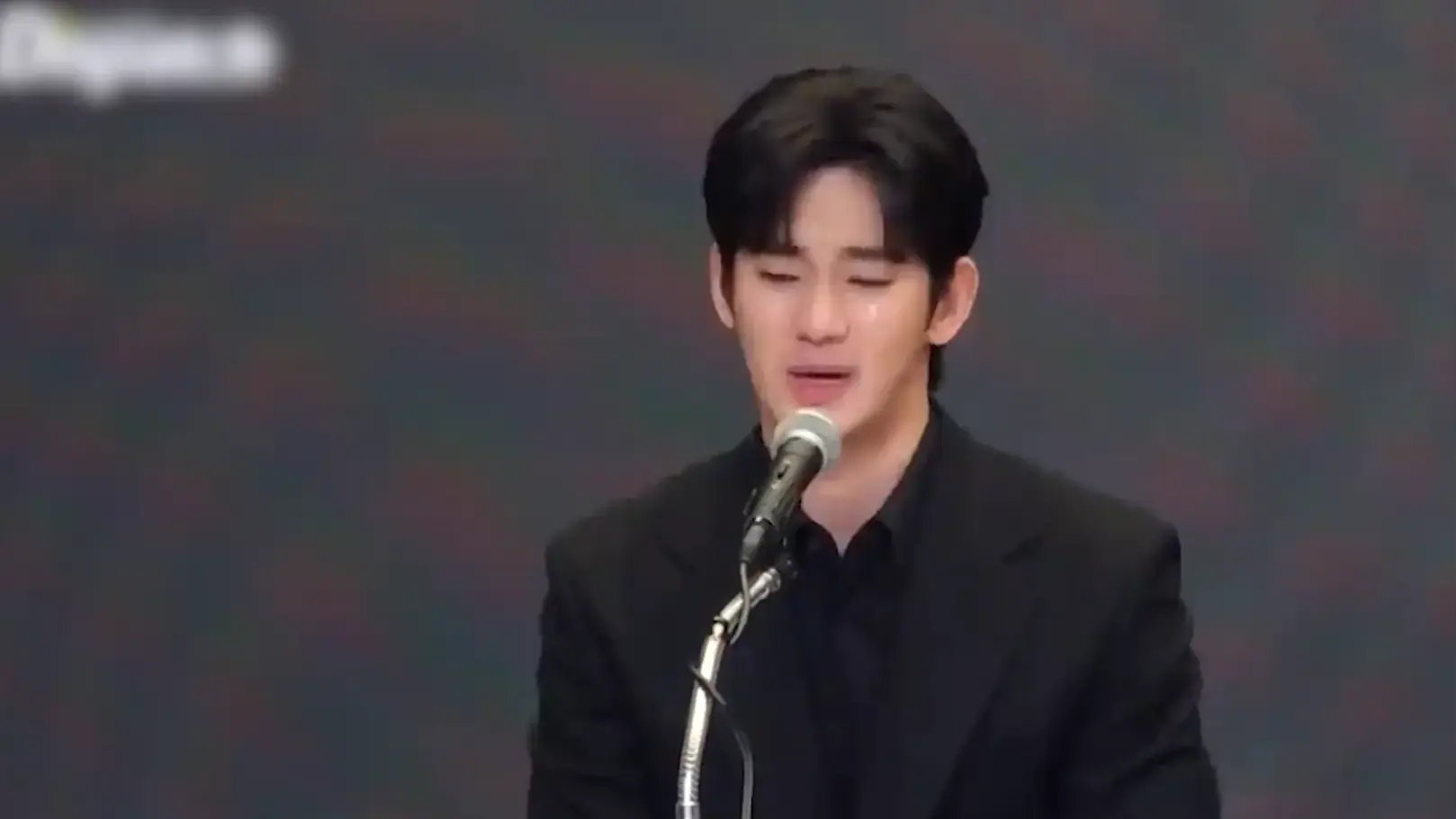 Kim Soo Hyun có thể sẽ phải hầu tòa vào tháng 11